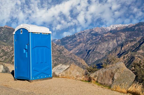 Portable Toilet Options We Offer in Coopertown, TN