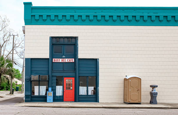 Best Affordable portable toilet rental  in Coopertown, TN